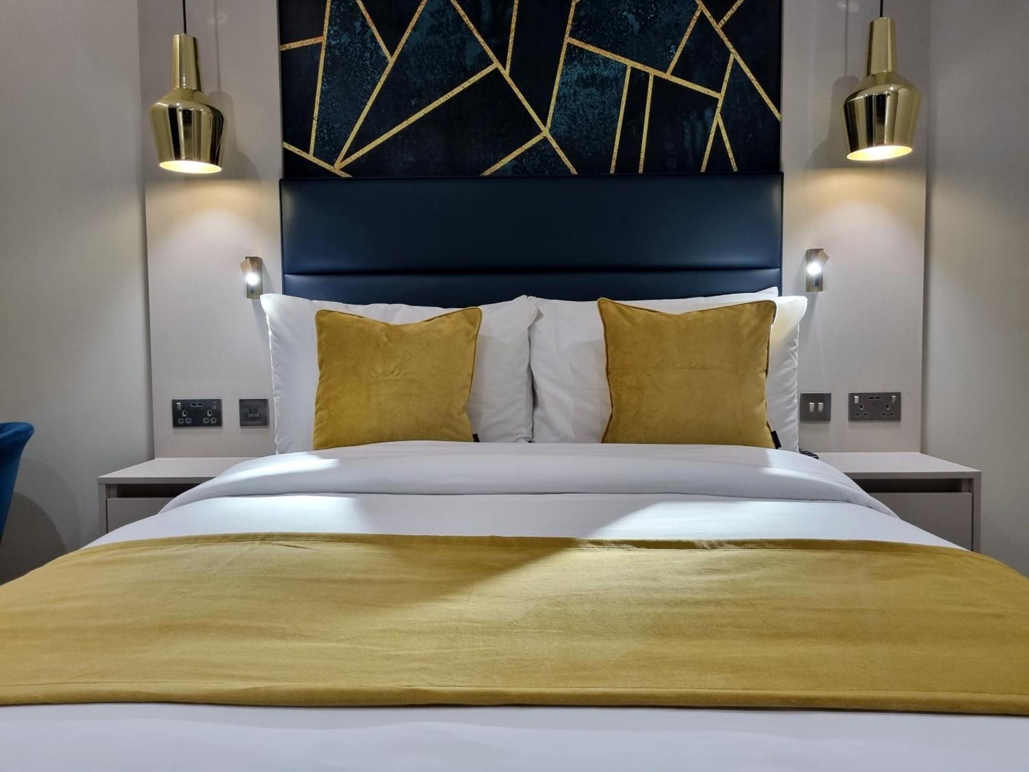 West Brompton Aparthotel 4*